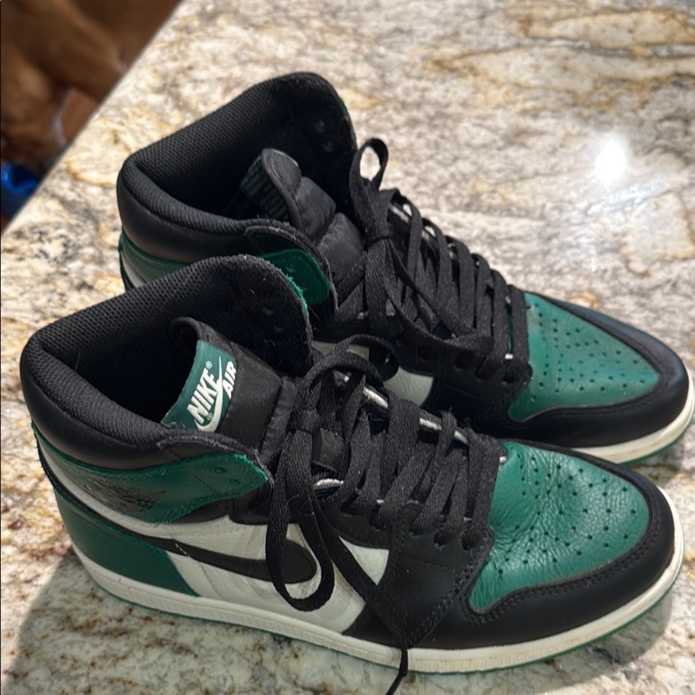 Nike Black and Green High-Top Sneakers with Signature Swoosh